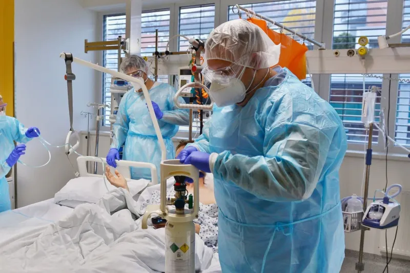 Počet obetí koronavírusu dosiahol v Česku smutnú hranicu: Tisícky novoinfikovaných, aj dobré správy | Nový Čas