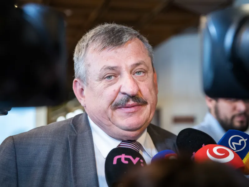 Črtá sa ďalšia kríza v koalícii? Hrnko chce vyšetrenie Kaliňákovho škandálu | Topky.sk