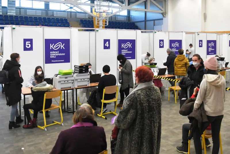 Koronavírus na Slovensku sledujeme minútu po minúte - SME