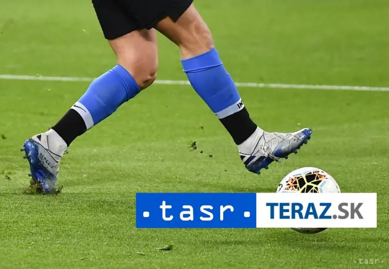 Traja alžírski futbalisti mali pozitívne testy na koronavírus