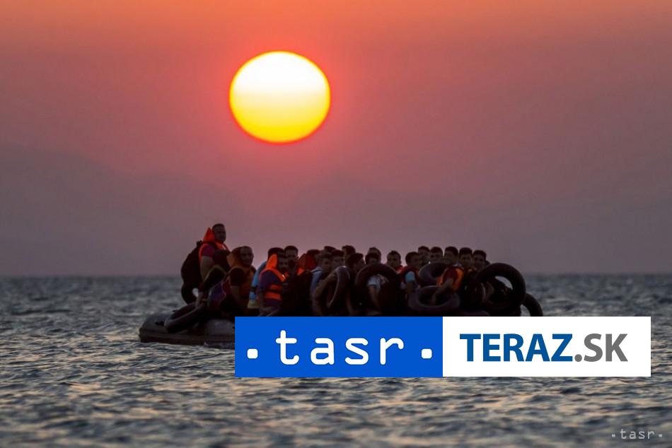 Talianske úrady zablokovali loď zachraňujúcu migrantov v Stredomorí