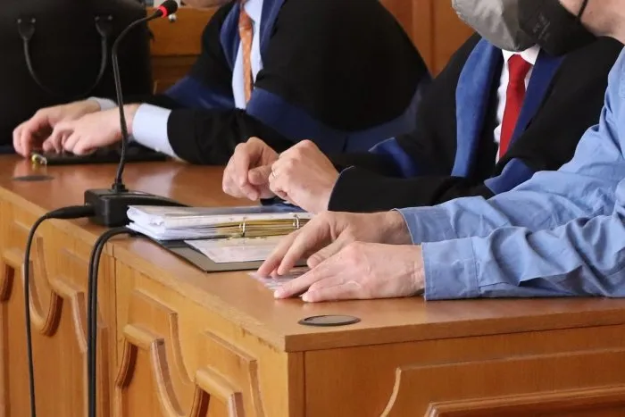 Bývalý člen gangu sýkorovcov usvedčuje obžalovaného expolicajta Roháča