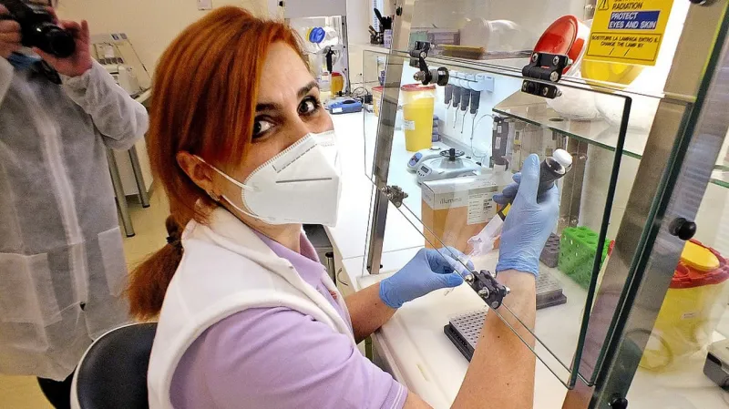 Laboratóriá zistili skutočný stav s koronavírusom na Slovensku: Kde je najviac omikronu | Nový Čas