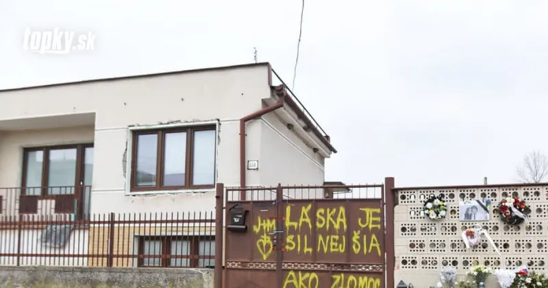 Dom vo Veľkej Mači rodičom zavraždeného páru pripomína tragédiu: Zrovnajú ho so zemou, veľké plány s pozemkom! | Topky.sk