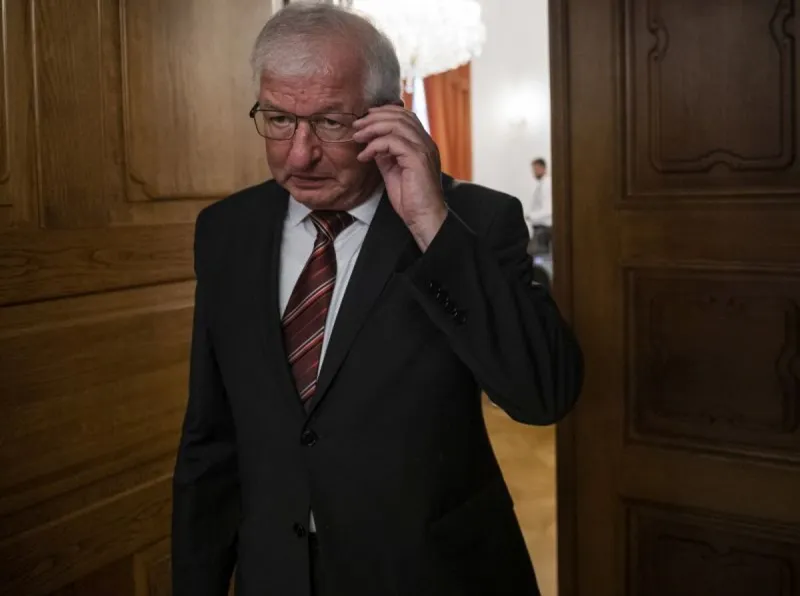 Šéf súdnej rady sa ospravedlnil sudcovi Moznerovi za spájanie s vrahmi Kuciaka - SME