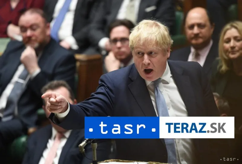 Médiá: Johnson sa zúčastnil na večierku počas lockdownu v januári 2021