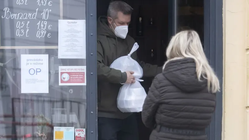 Znížili lockdowny úmrtnosť na covid? Výskumníci prišli s odpoveďou: Nečakané výsledky! | Nový Čas