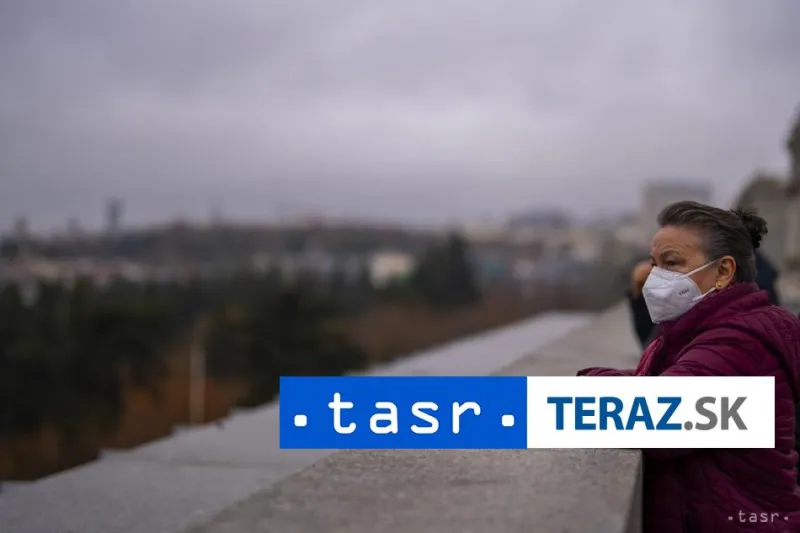 Pribudlo 9965 pozitívnych prípadov koronavírusu a 15 obetí