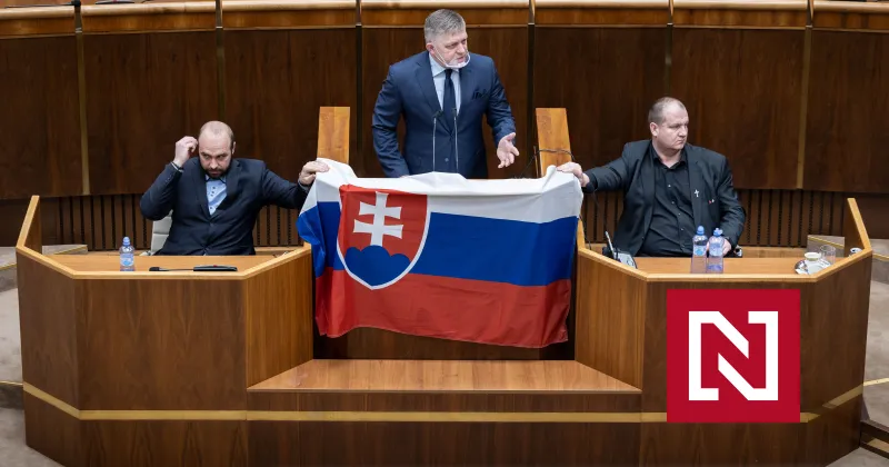 Kotleba si vzal píšťalku a vypiskovaním ovládol parlament, Mizík to poistil sirénou