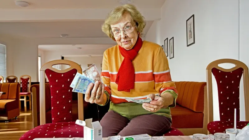 Seniori, čítajte! Mimoriadna rýchlosť inflácie postihne i penziu: Vyplatia 13. dôchodky už v júli? | Nový Čas