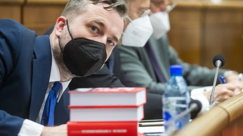 Naď žaluje Blahu za to, že ho volá vlastizradcom. Chce aj 100-tisíc eur - Domáce - Správy - Pravda