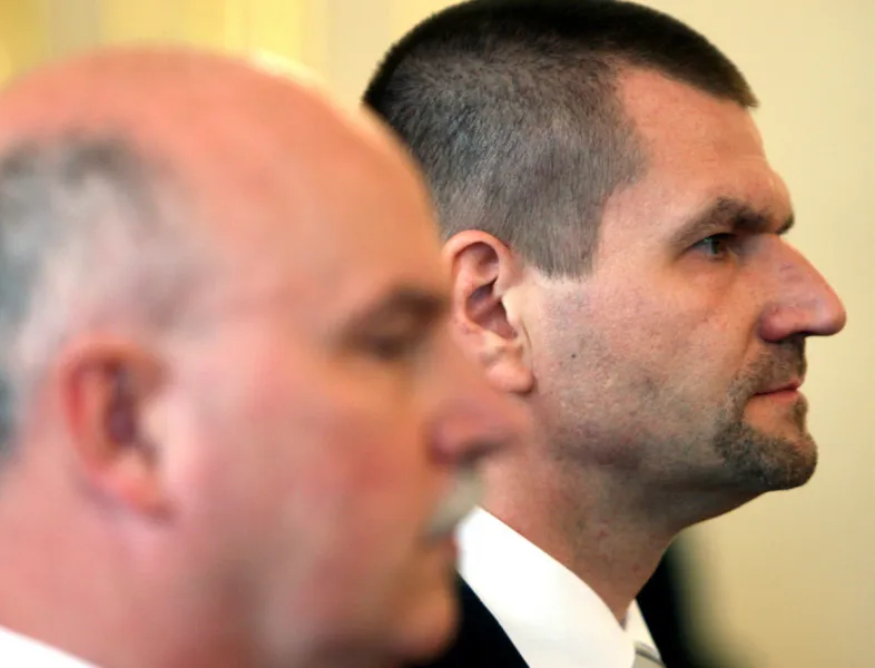 Nástenkový tender znova prerokuje Najvyšší súd. Janušek a Štefanov chcú kauzu zvrátiť cez - SME