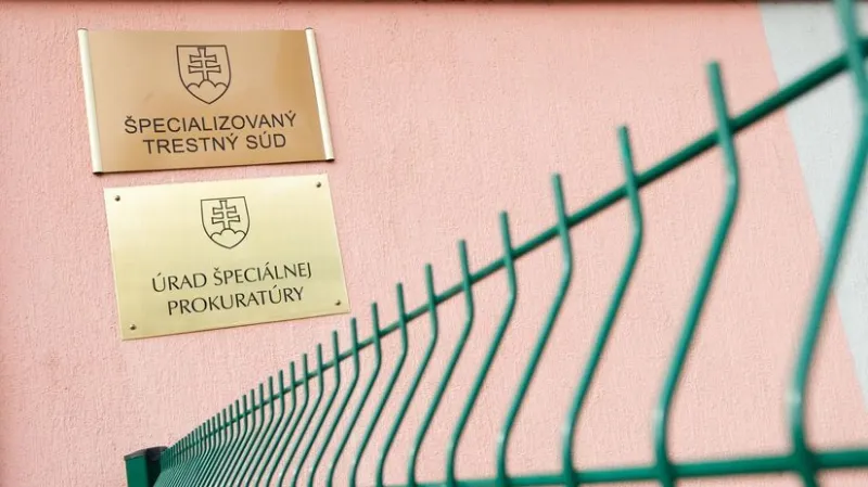 Špeciálni prokurátori tvrdia, že v kauze Pčolinský na nich generálna prokuratúra tlačí - Domáce - Správy - Pravda
