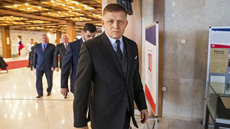 Robert Fico sa vyhol väzobnému stíhaniu: Kto ho v parlamente zachránil? | Nový Čas
