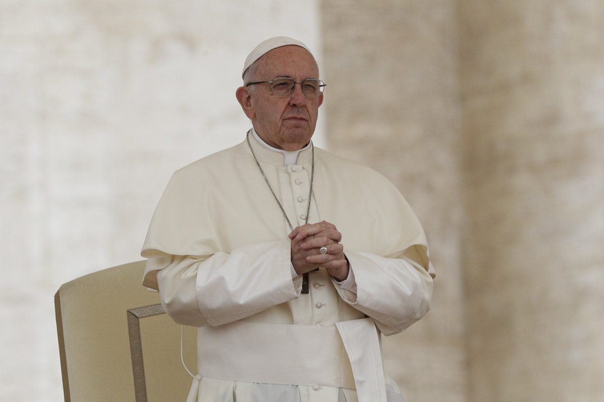 Pápež odsúdil zneužívanie detí kňazmi, požiadal o odpustenie - svet.sme.sk