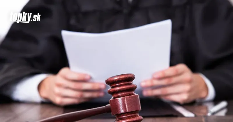 Kauza odpočúvania: Exšéf vojenských tajných Brychta su môže vydýchnuť! Súd ho oslobodil spod obžaloby | Topky.sk
