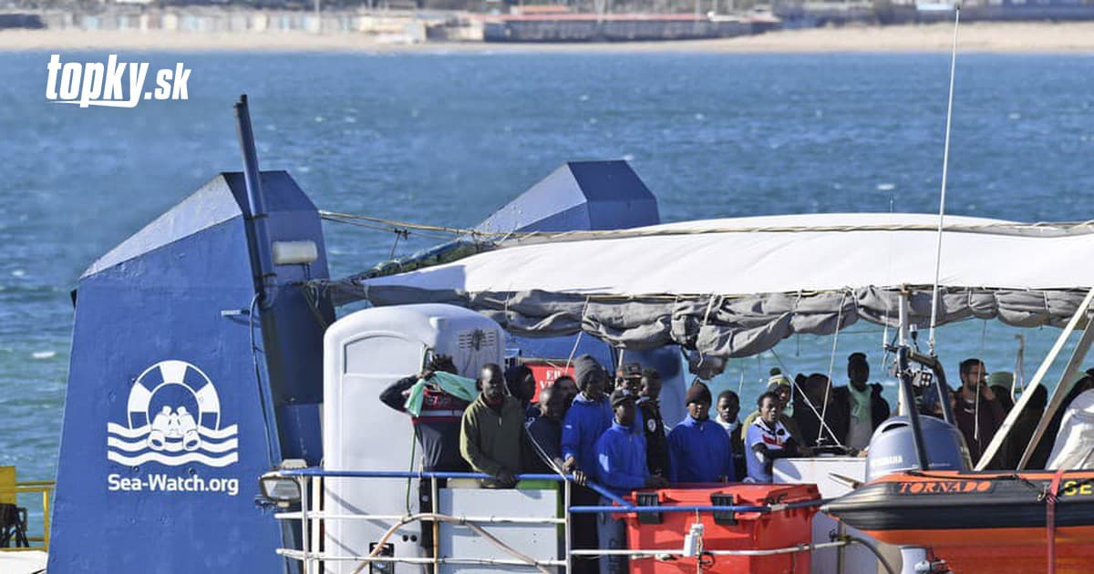 Tuniská pobrežná stráž objavila telá 14 mŕtvych migrantov: Viac ako 50 osôb sa podarilo zachrániť | Topky.sk