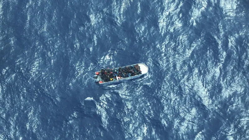 Pri tuniskom pobreží sa prevrátila loď, desiatky migrantov je nezvestných | Nový Čas