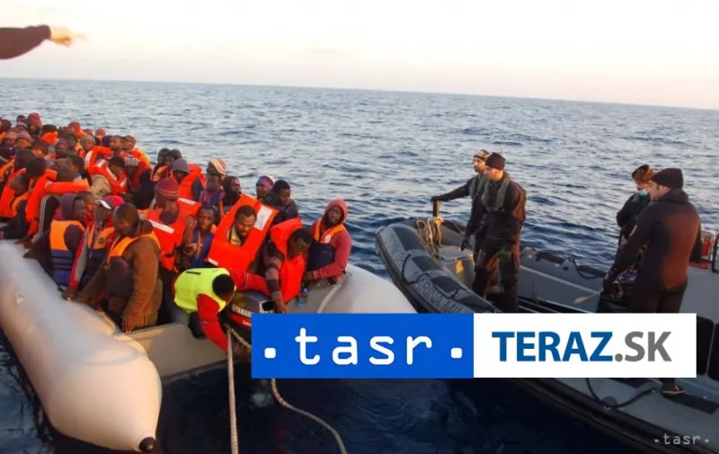 Pri brehoch Tuniska sa potopila loď, nezvestných je 20 migrantov