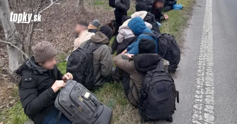 Akčné nedeľné ráno v Bratislave: Polícia zadržala 21 migrantov zo Sýrie, medzi nimi aj šesť detí! TUTO ich našli | Topky.sk