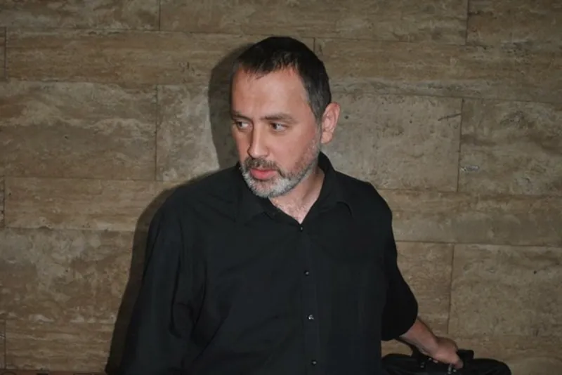 Pozostalí čakali na Varholíkovej ospravedlnenie - kosice.korzar.sme.sk
