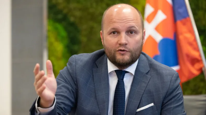 Naď: Najvyšší ústavní činitelia dostali správu o snahe zmanipulovať voľby - Domáce - Správy - Pravda