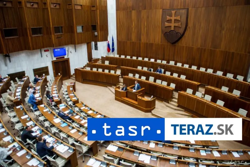 Poslanci v závere rokovania ukončili diskusiu o nelegálnej migrácii