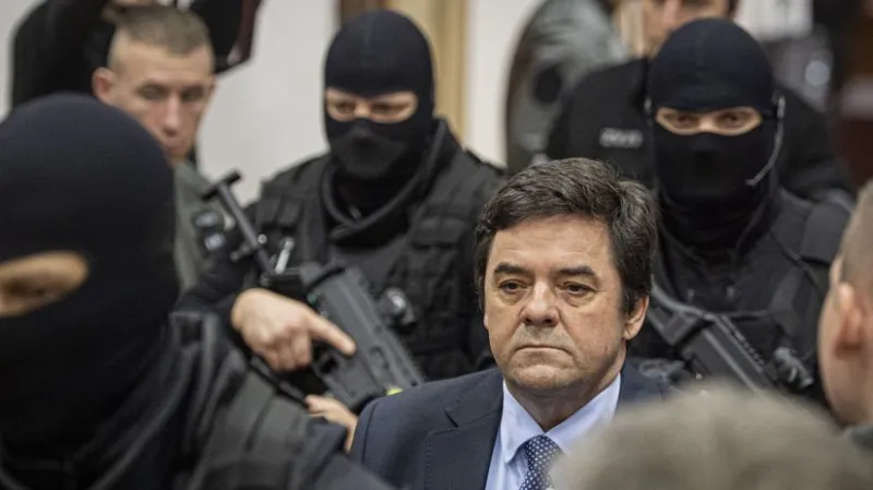 Kočner absolvoval vyšetrenie v ružinovskej nemocnici. Stav klienta je vážny, komentoval obhajca - Domáce - Správy - Pravda
