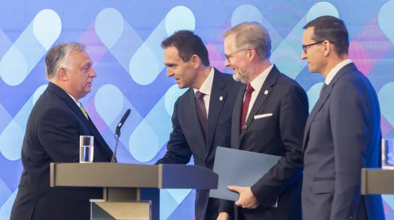 V4 odmieta povinné kvóty na nelegálnych migrantov. Orbán kritizoval Brusel za nečinnosť - Domáce - Správy - Pravda