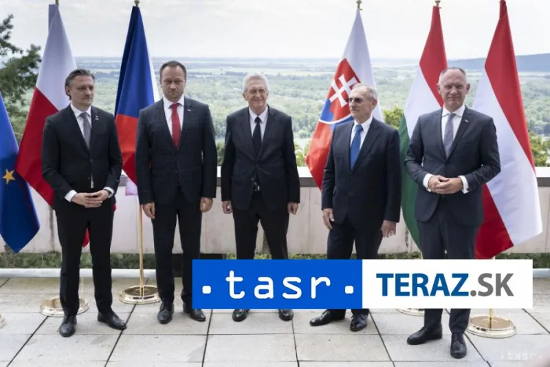 Šimko: Pri migrácii či hybridných hrozbách je spolupráca V4 dôležitá