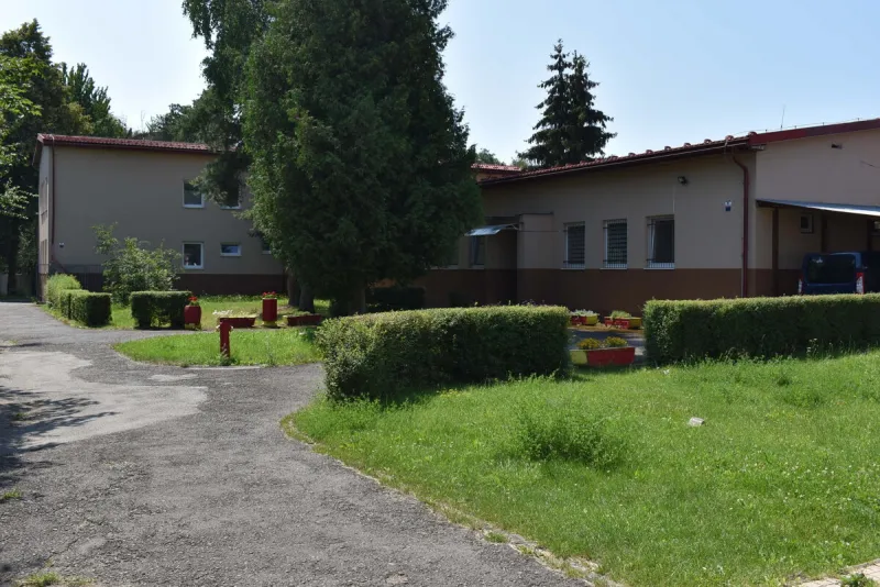 Maloletí migranti ušli z centra za bieleho dňa. Už boli v aute, keď zakročili policajti - Korzár SME