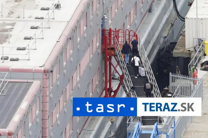 Za uplynulých päť rokov prekročilo Lamanšský prieliv 100.000 migrantov