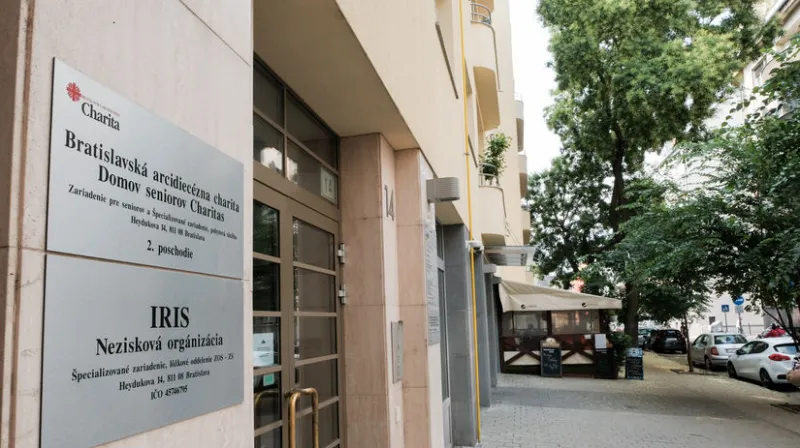 Kuchár sa hral na lekára a v zariadení Iris zomierali seniori. Teraz si vypočuje rozsudok - Domáce - Správy - Pravda
