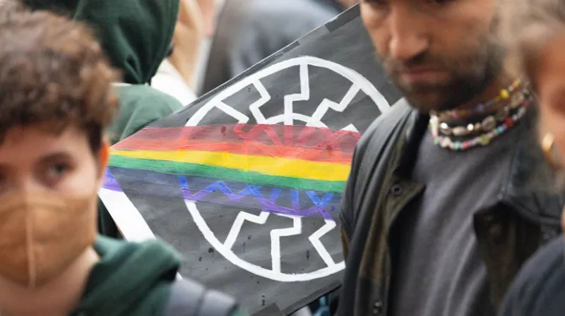 Poslanci kritizovali uznesenie europarlamentu v súvislosti s LGBTI+ osobami - Domáce - Správy - Pravda