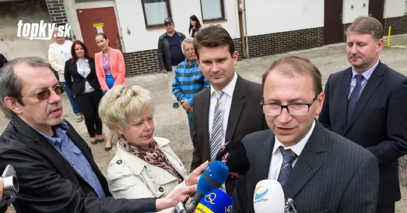Prekvapivý zvrat v prípade 300-tisíc eur nájdených na benzínke: Exšéf železníc sa môže radovať | Topky.sk