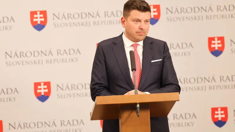 Prípad Borguľa: Peniaze mali byť v taške od vína - Domáce - Správy - Pravda