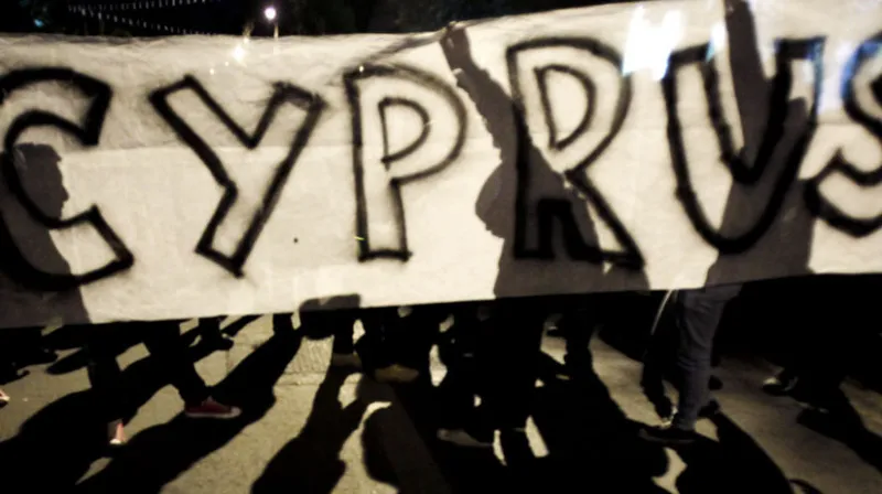 Na Cypre opäť došlo k útokom voči migrantom, polícia zadržala 13 extrémistov - Svet - Správy - Pravda