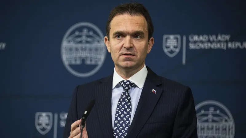 Premiér o nelegálnej migrácii: Na nešťastí iných je postavená štvavá kampaň! Čo robí vláda? | Nový Čas