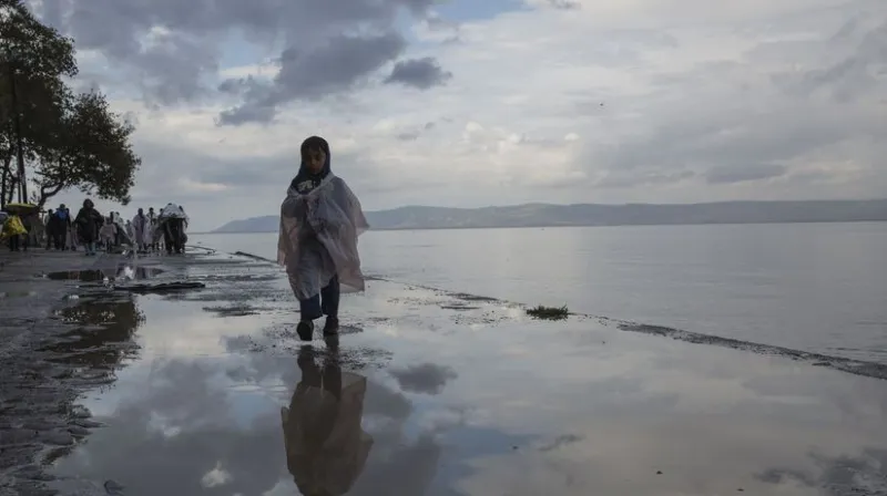 Grécka pobrežná stráž našla na odľahlom ostrove Farmakonisi 14 migrantov a mŕtveho muža - Svet - Správy - Pravda