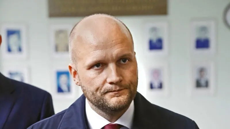 Politik OĽaNO Jaroslav Naď na výsluchu NAKA: Vyzradil tajné info o agentovi Skripaľovi?! | Nový Čas