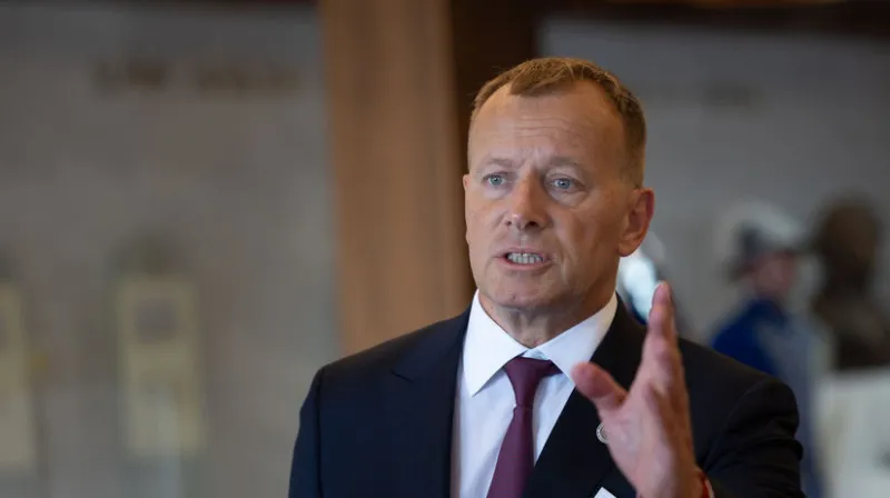 Kauza pokračuje. Kollár zverejnil zvukový záznam rozhovoru s Ferusovou. Má ísť o dôkaz, že klamala - Domáce - Správy - Pravda