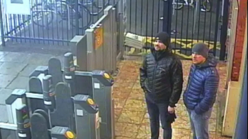 'To je trolling na úrovni Boha.' Kremeľ ironicky reaguje na fotky Rusov, ktorí mali otráviť Skripaľovcov - Svet - Správy - Pravda.sk