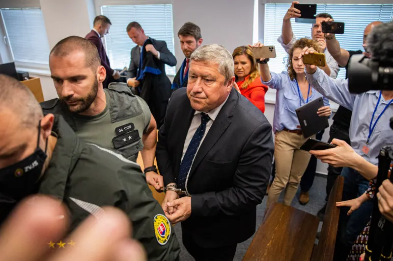 Súd rozhodol: Dušan Kováčik je vinný, dostal osem rokov - SME