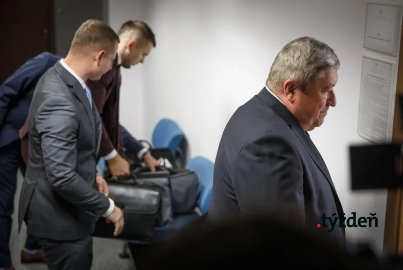 Bývalý špeciálny prokurátor Dušan Kováčik je vinný a ide do väzenia, rozhodol Najvyšší súd |  | .týždeň - iný pohľad na spoločnosť
