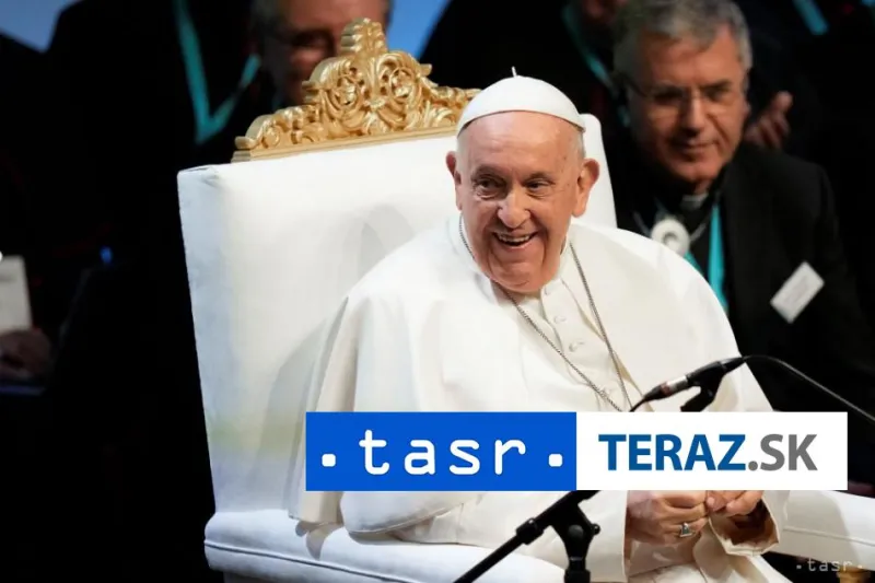 Pápež František: Migranti nevtrhávajú do Európy, hľadajú prijatie