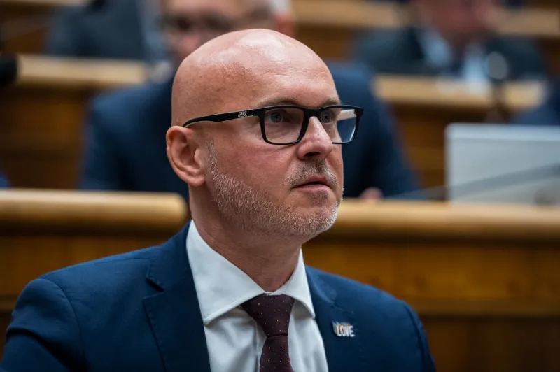 SaS nechce ísť cestou šetrenia, Pčolinský navrhuje štátny potravinový reťazec - SME
