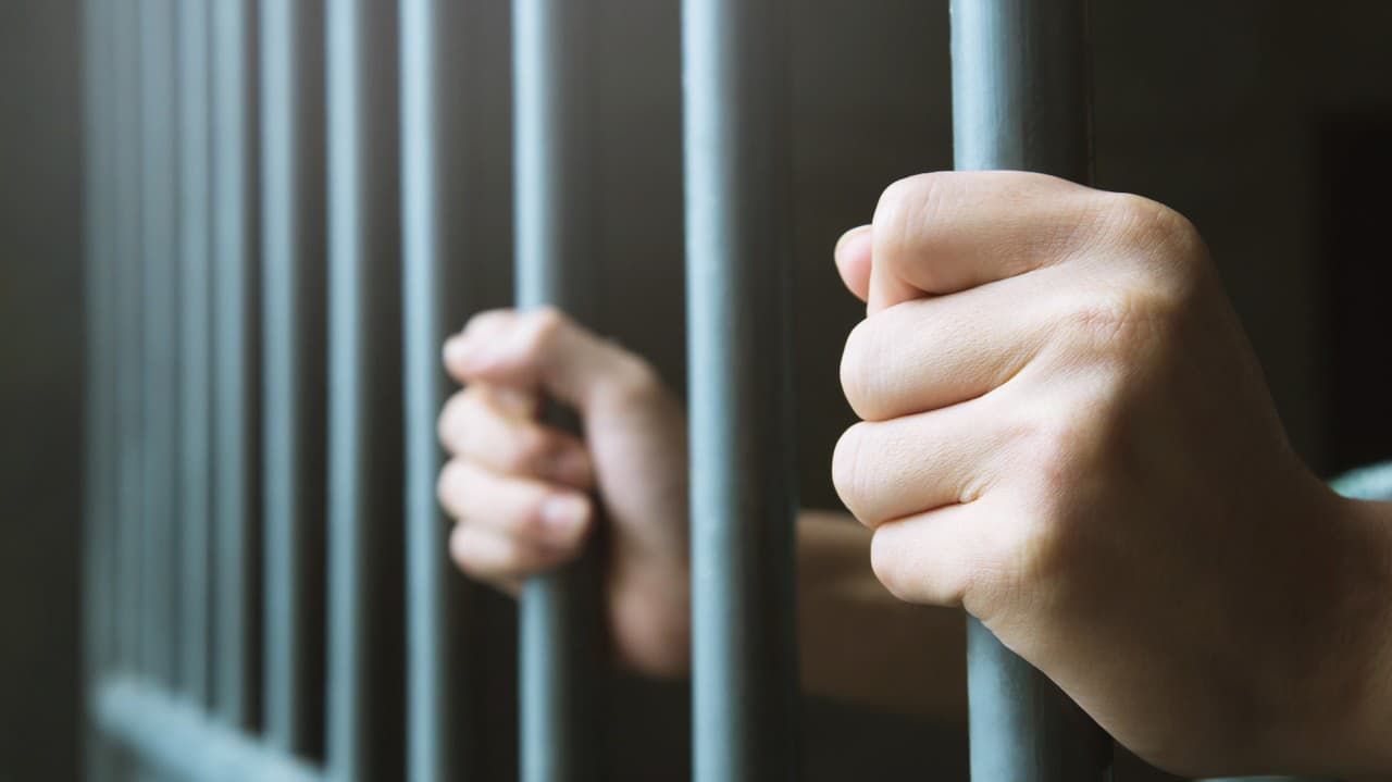 Padol návrh pre zadržaných advokátov: Skončia za mrežami? Tretieho obvineného čaká iný osud | Nový Čas