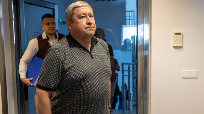 Expolicajt Marián Kučerka by mal v korupčnej kauze Dušana Kováčika vypovedať v piatok - Domáce - Správy - Pravda