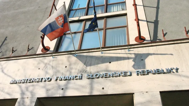 Rezort financií chce zrušiť 13. dôchodky: Nesystémová dávka! Ako by to zmenilo rozpočet? | Nový Čas