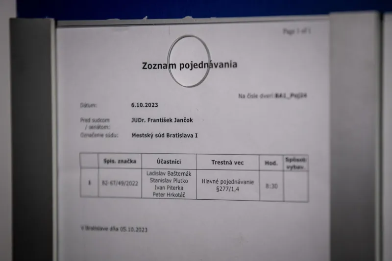 Bašternák v kauze Bonaparte na súd neprišiel, proces odročili na január - SME